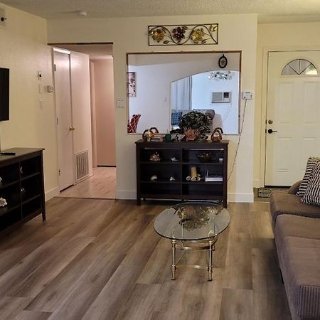 Vacation Home 3.5 Mi To Strip/Dt/Outlt Up To 8 Gst Лас-Вегас Экстерьер фото