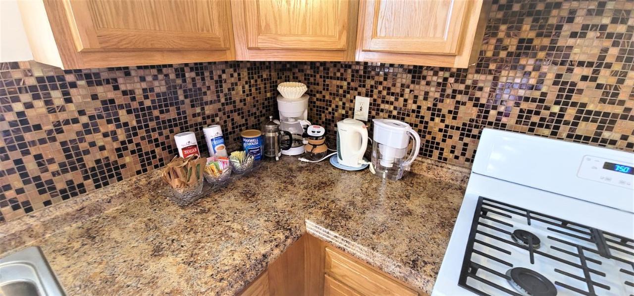 Vacation Home 3.5 Mi To Strip/Dt/Outlt Up To 8 Gst Лас-Вегас Экстерьер фото