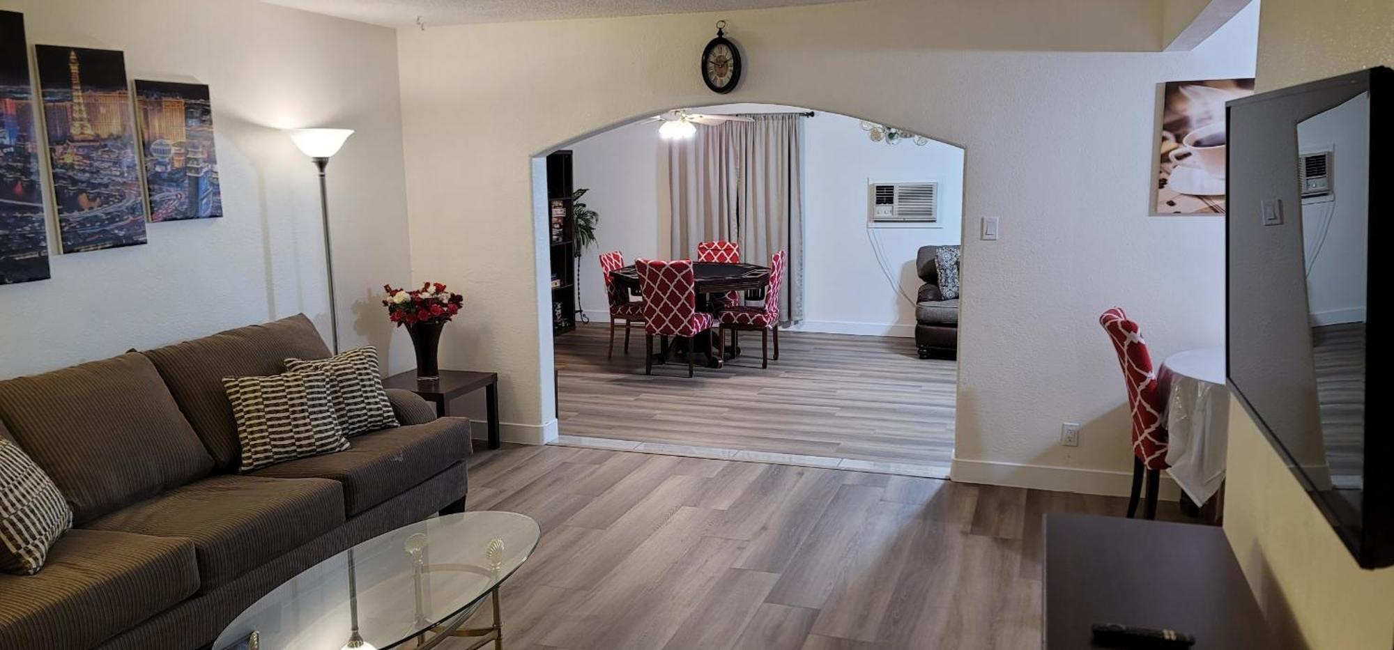 Vacation Home 3.5 Mi To Strip/Dt/Outlt Up To 8 Gst Лас-Вегас Экстерьер фото
